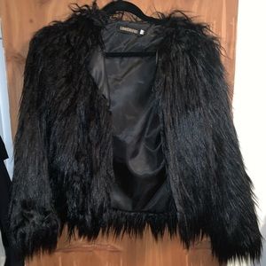 Lanshifei Black Faux Fur Coat